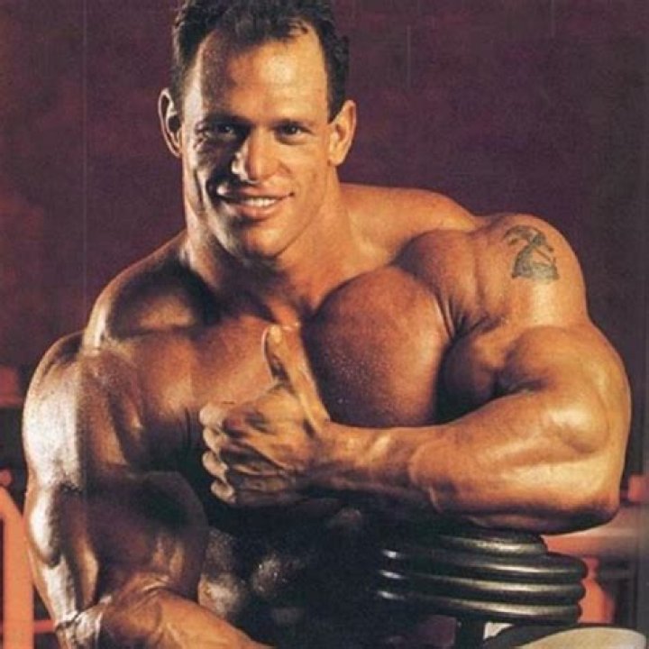 Bodybuilder Tom Prince cause of death: What disease did he have? 1 Bodybuilder Tom Prince cause of death
