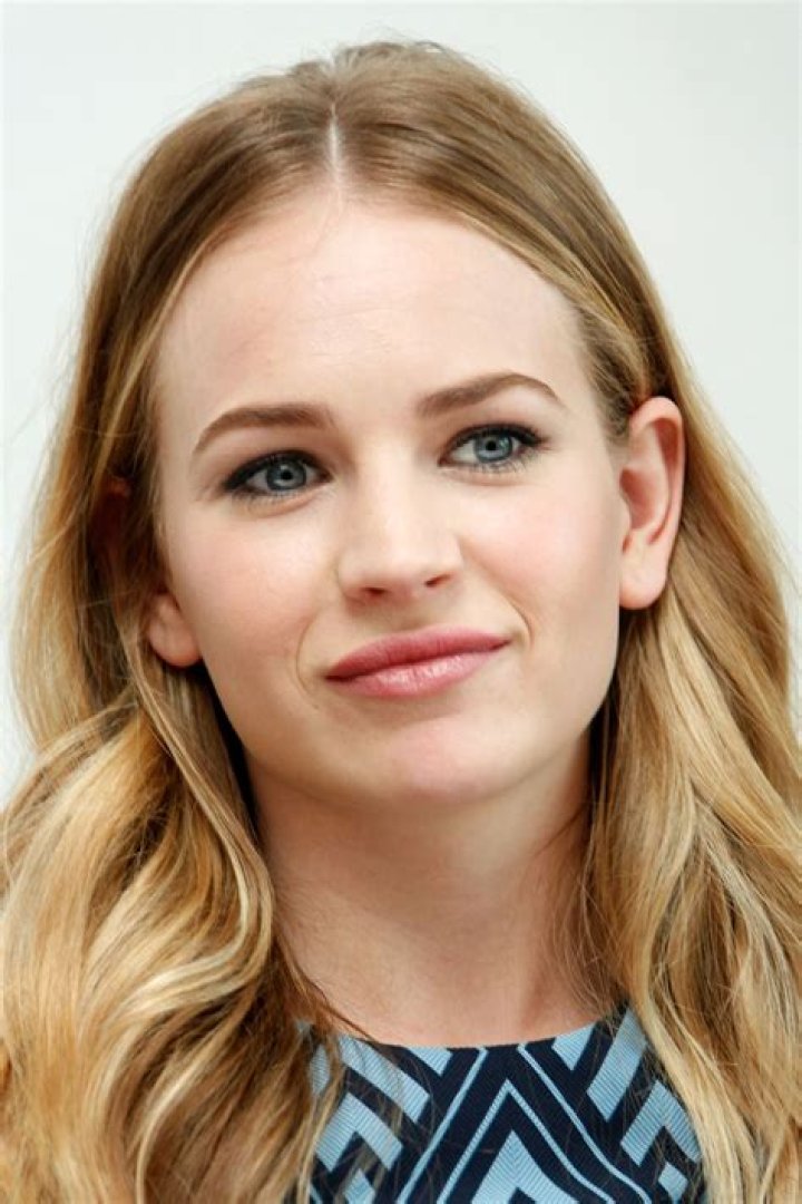 Britt Robertson Britt Robertson