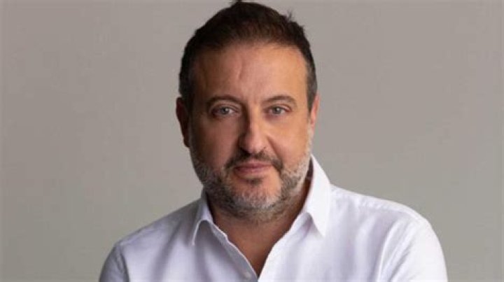 Carlos Mena