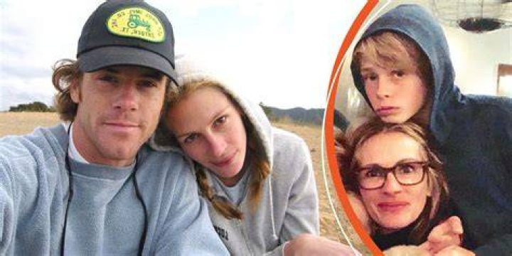 Who is Henry Daniel Moder, Julia Roberts' son? 1 Henry Daniel Moder spending time with his family
