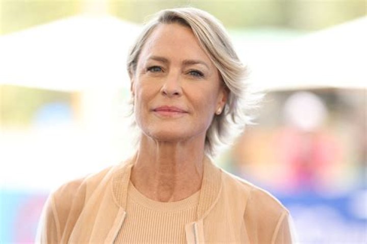 How old was Robin Wright in Princess Bride?