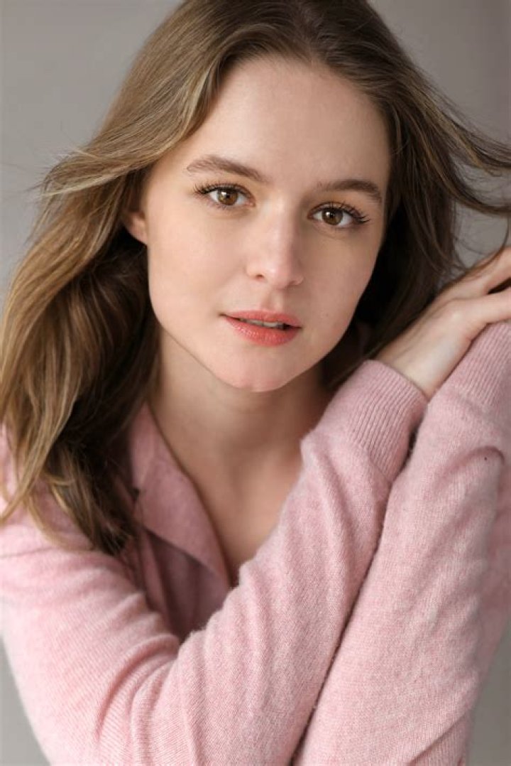 Izabela Vidovic Izabela Vidovic