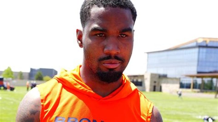 Where did Jaylen Waddle go to high school? 1 jaylen waddle