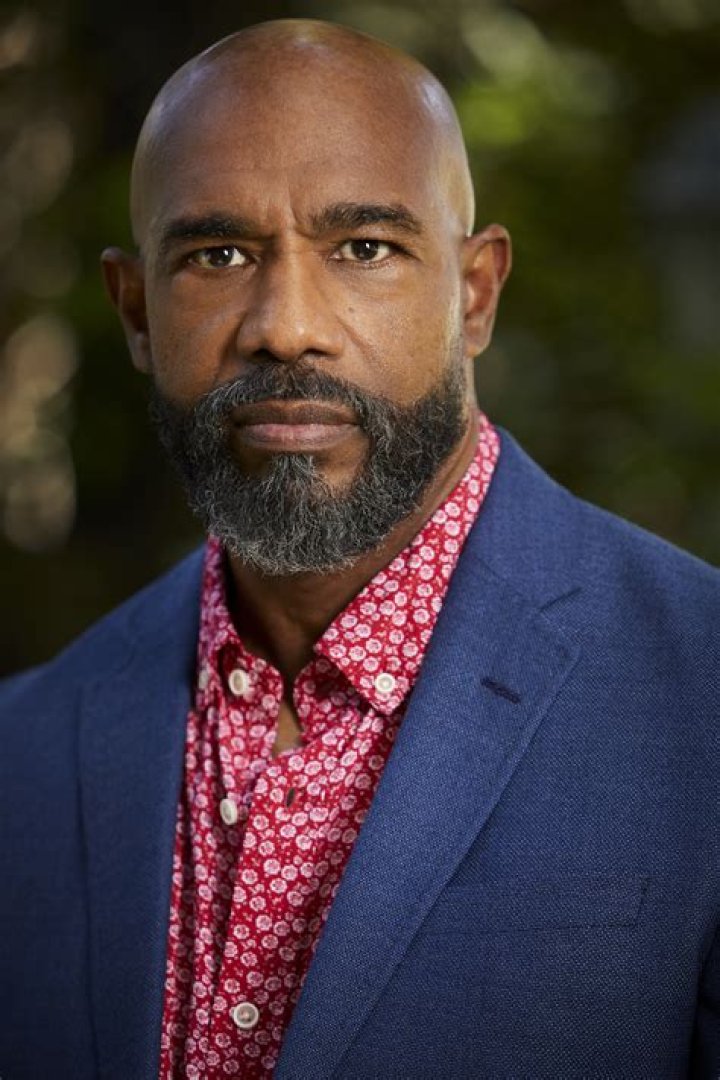 Who is Michael Beach wife Elisha Wilson? 1 Michael Beach
