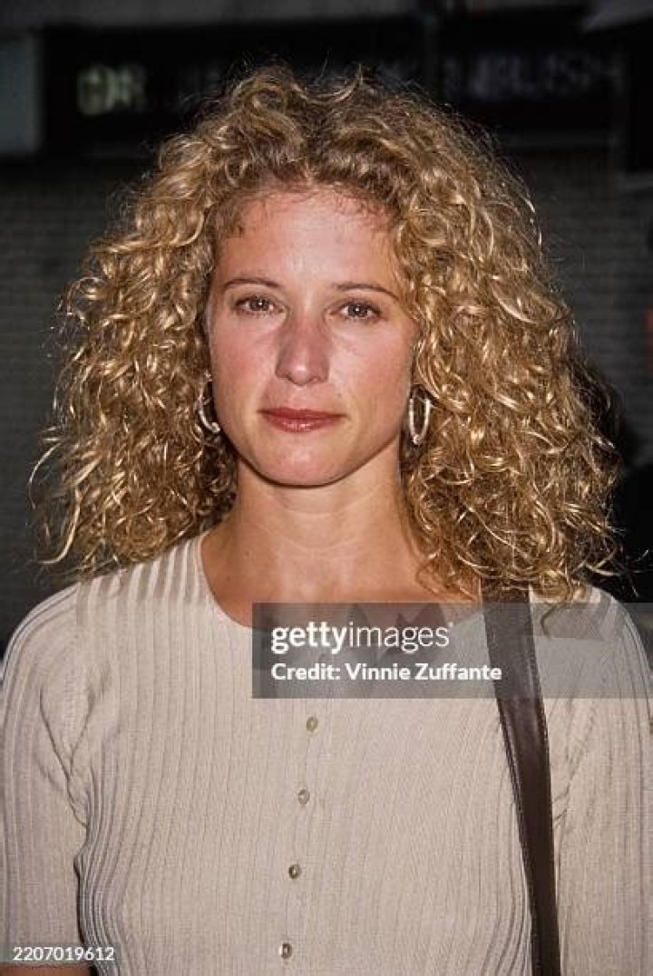 Nancy Travis Nancy Travis
