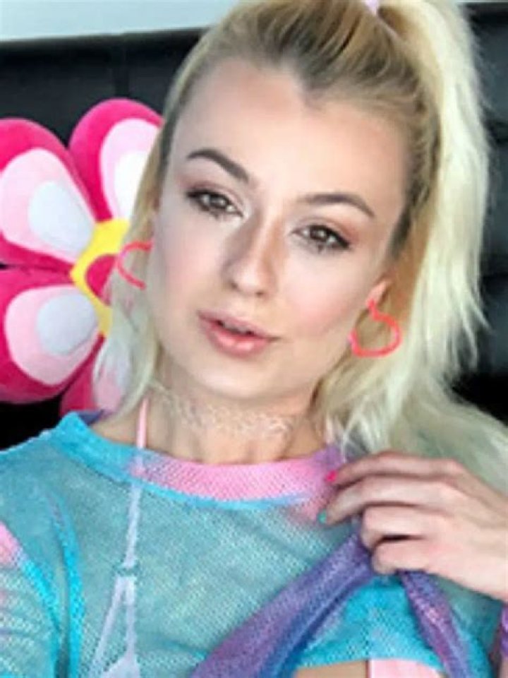 Nova Biography