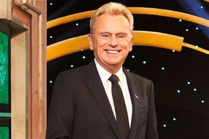 Has Pat Sajak ever had a relationship with Vanna White? 1 pat sajak