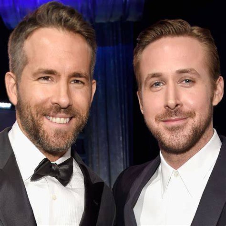 Does Ryan Reynolds have a real twin? Who is Gordon? 1 Ryan Reynolds and Ryan Gosling