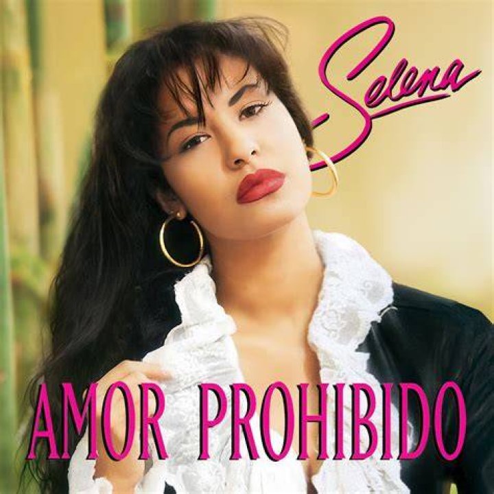 Selena Selena