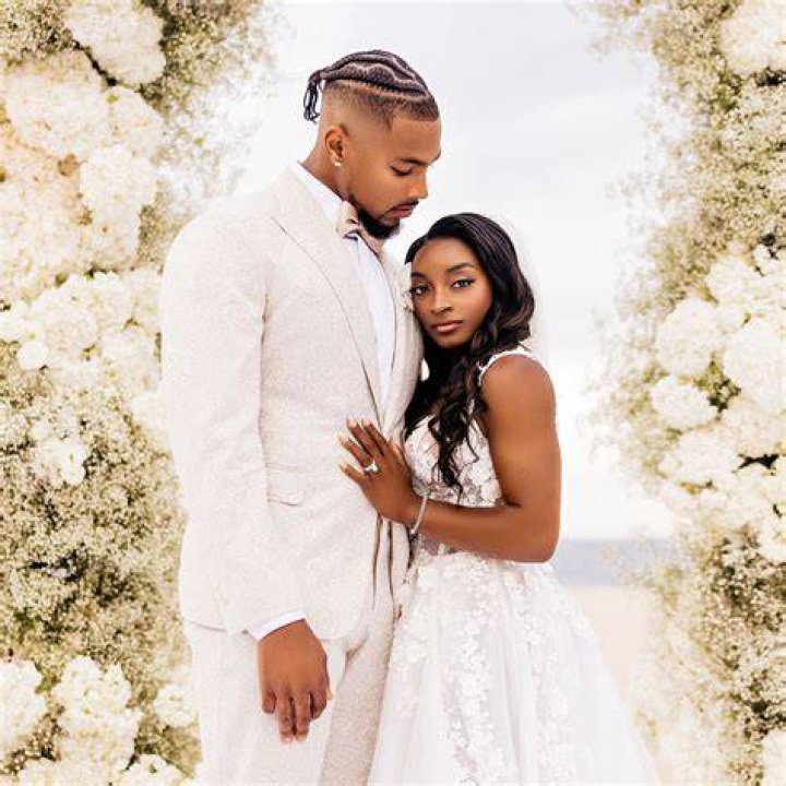 Simone Biles children: Does Olympic gold medalist have a child? 1 Simone Biles and Jonathan Owens engaged 1