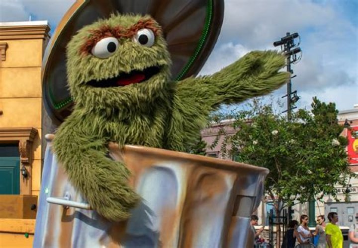 What is Oscar the Grouch's real name?